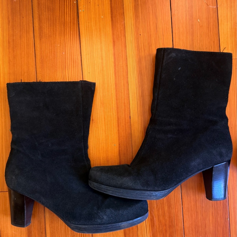 La CANADIENNE Black Heeled Boots